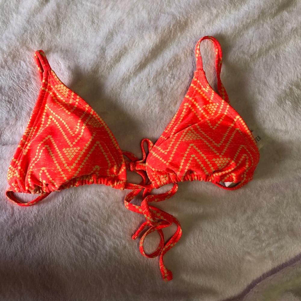 Forever 21 swimsuit top